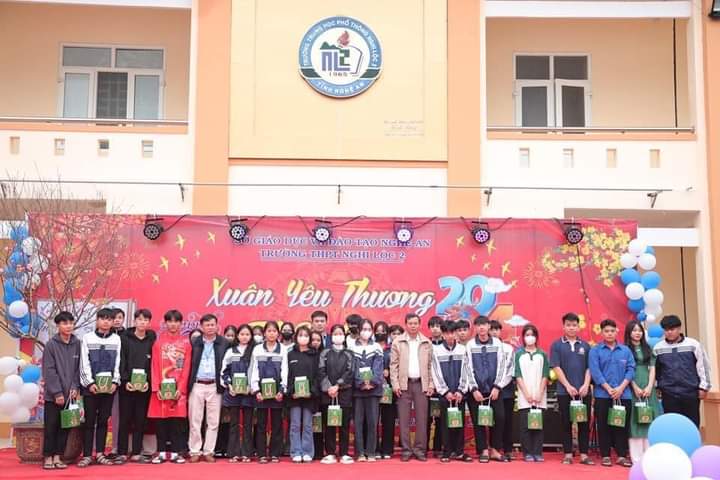 CHƯƠNG TRÌNH “TẾT SUM VẦY- XUÂN SẺ CHIA”